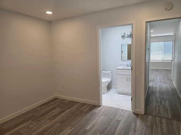 18651 Libra Cir — Photo 38