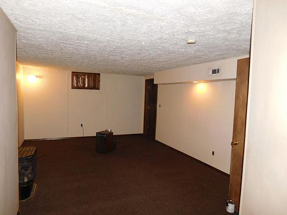 5th image of 1210 Weaver Ave