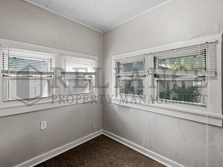 232 S Sedgwick St — Photo 17
