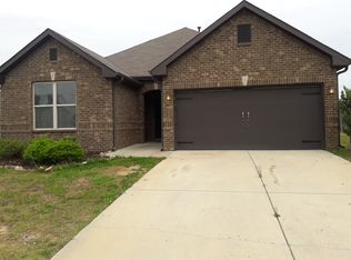 150 Ashby St, Calera, AL 35040