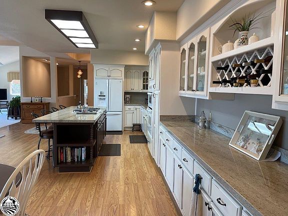 3rd image of 20966 Hemlock St Unit 12