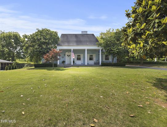 1610 Fairway Dr, Johnson City, TN 37601