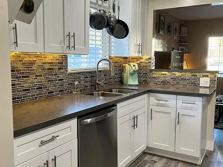 13573 Eldridge Ave — Photo 12
