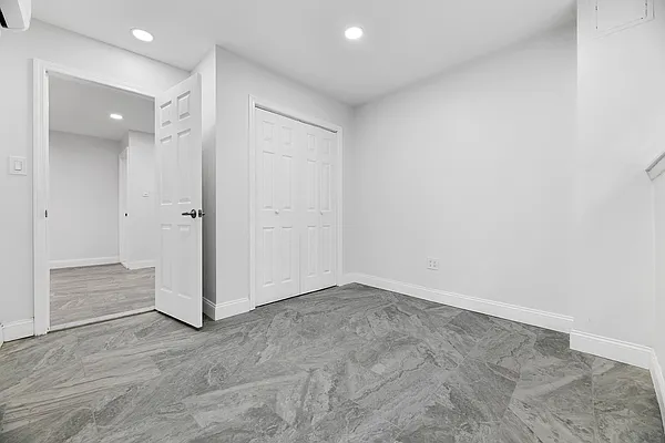 Rented by REAL New York | media 9