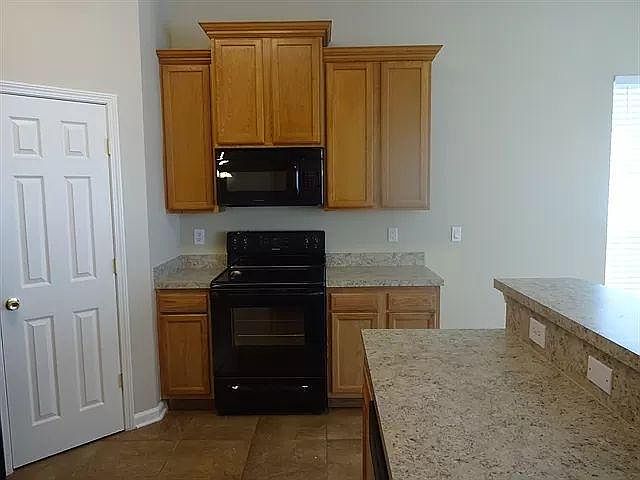 2nd image of 7269 Rapid River Dr E