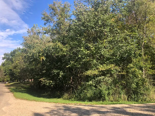 132 Lake Thunderbird Dr, Putnam, IL 61560