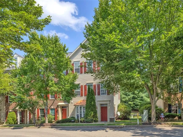 111 Lewisham Rd, Cranberry Township, PA 16066