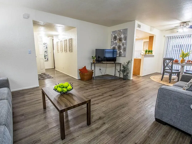 ONE MONTH FREE! APPLY FREE! VIRTUAL TOURS! — Photo 85
