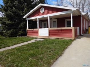825 6th St, Bowling Green, OH 43402