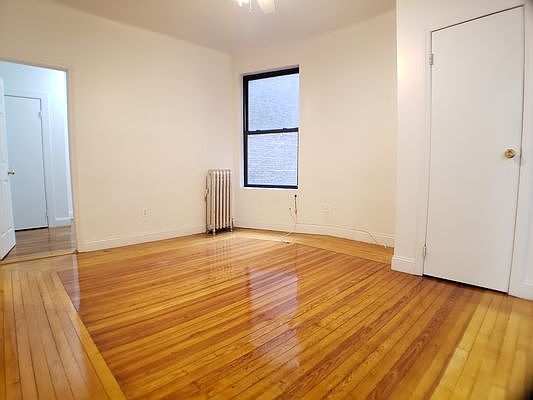1st image of 40 W 127th St APT 8