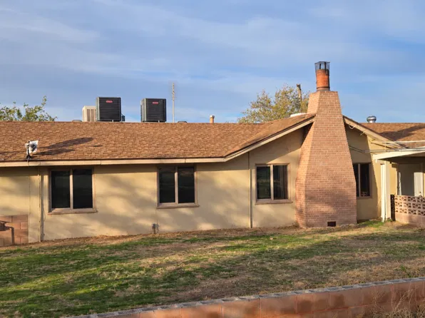 32676 Foothill Rd, Lucerne Valley, CA 92356