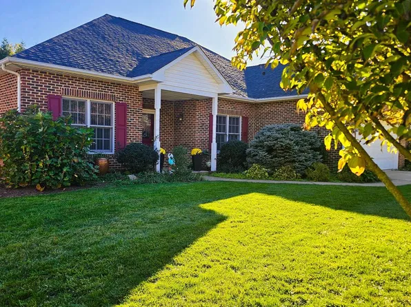 827 Buckner Dr, Winchester, VA 22601