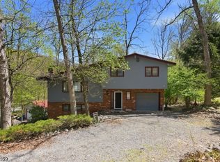 41 Crescent Dr, Byram Twp., NJ 07821