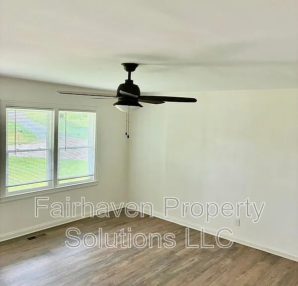 109 Signal View St #B — Photo 3