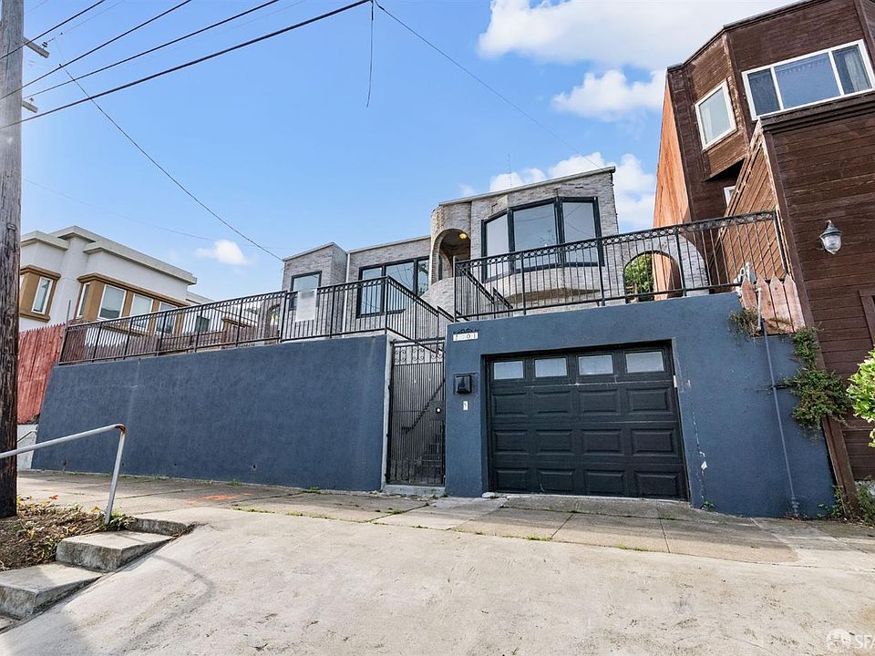 1st image of 1001 Jamestown Ave