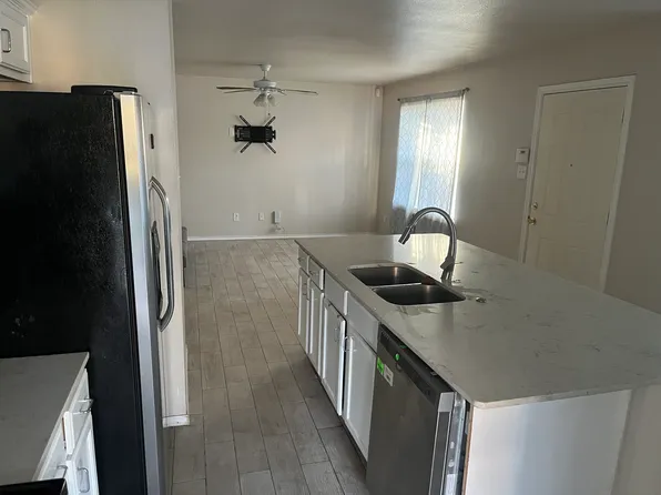 (undisclosed Address), Dallas, TX 75215