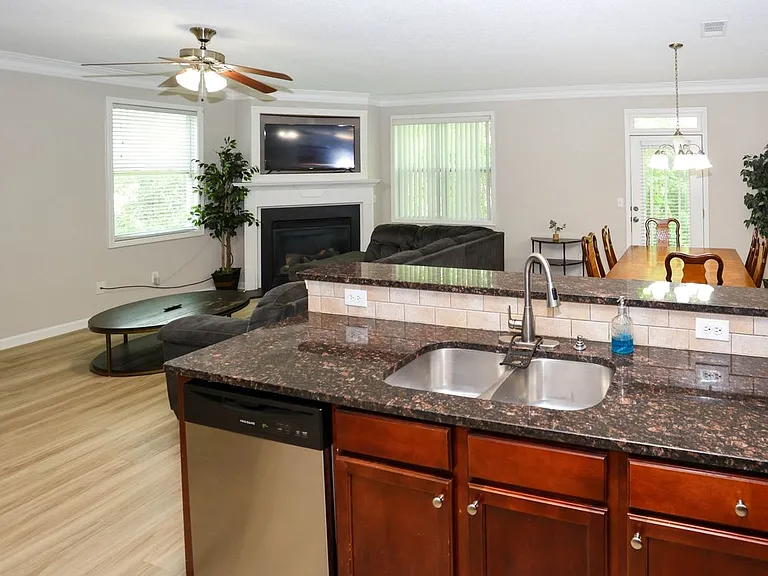 7116 Blairs View Ct — Photo 32