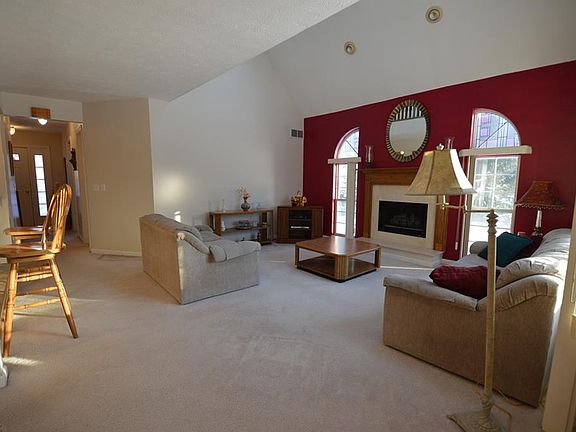 3rd image of 170 Marwyck Place Ln