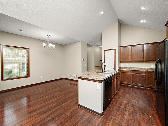 5th image of 24070 Rivers Edge Rd