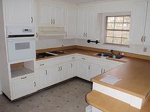 2nd image of 207 NE 4th St