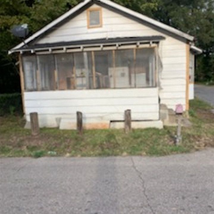 1st image of 630 William McKinley St