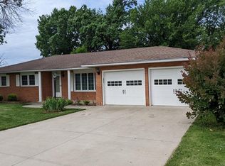 1504 Hickory Dr, Chillicothe, MO 64601