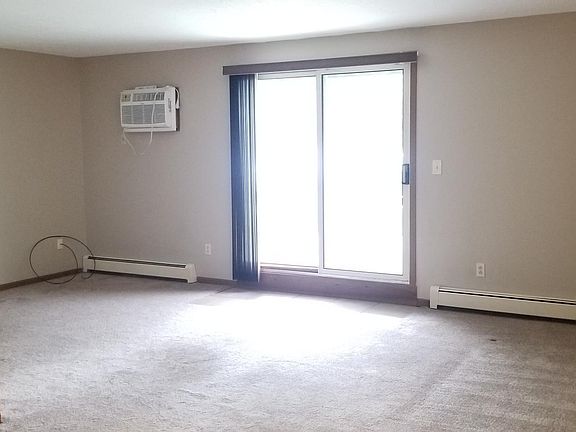 2nd image of 3894 Indian Run Dr #4