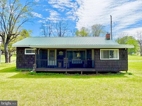 457 Cove St, Everett, PA 15537