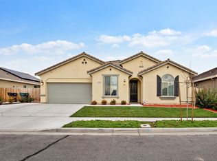 572 Montana De Oro St, Tulare, CA