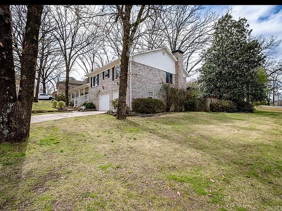 2nd image of 2 Highwood Dr