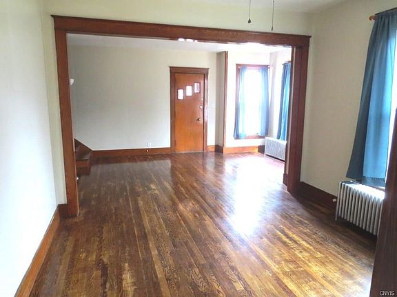 4th image of 418 S James St