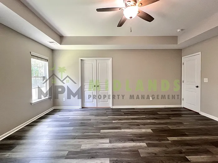 464 Edenhall Dr — Photo 32