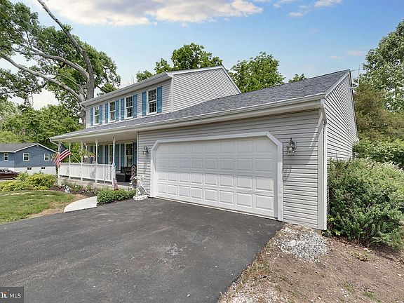 5th image of 43 Curtis Dr