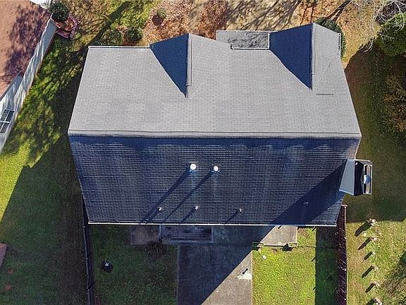 2nd image of 1405 Chris Lake Dr