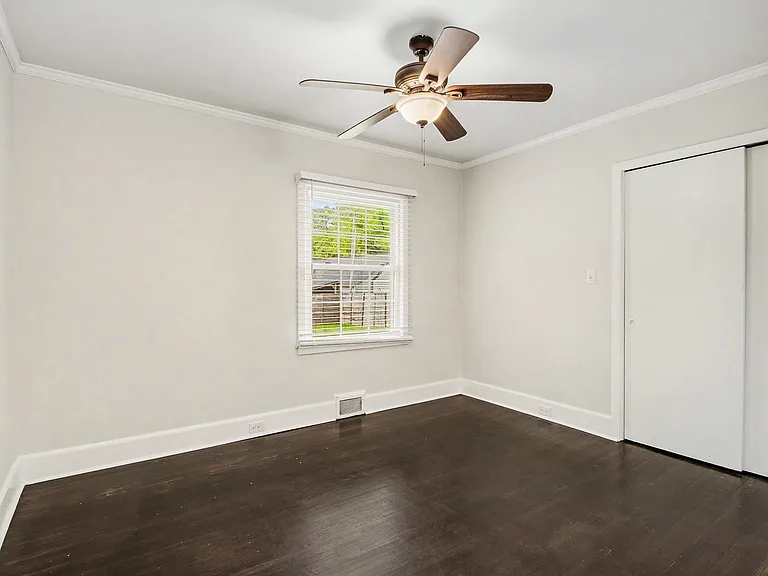 782 Union St S — Photo 15