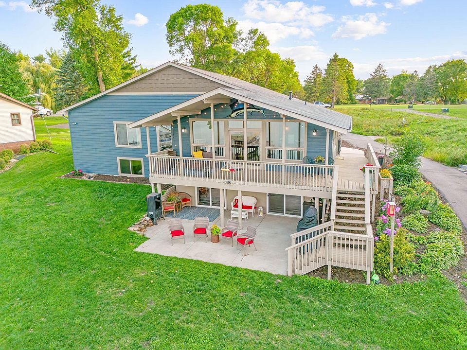 1st image of 10475 Park Cir