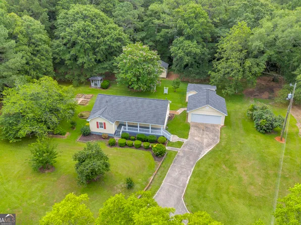 3100 Meadow Trl, Loganville, GA 30052