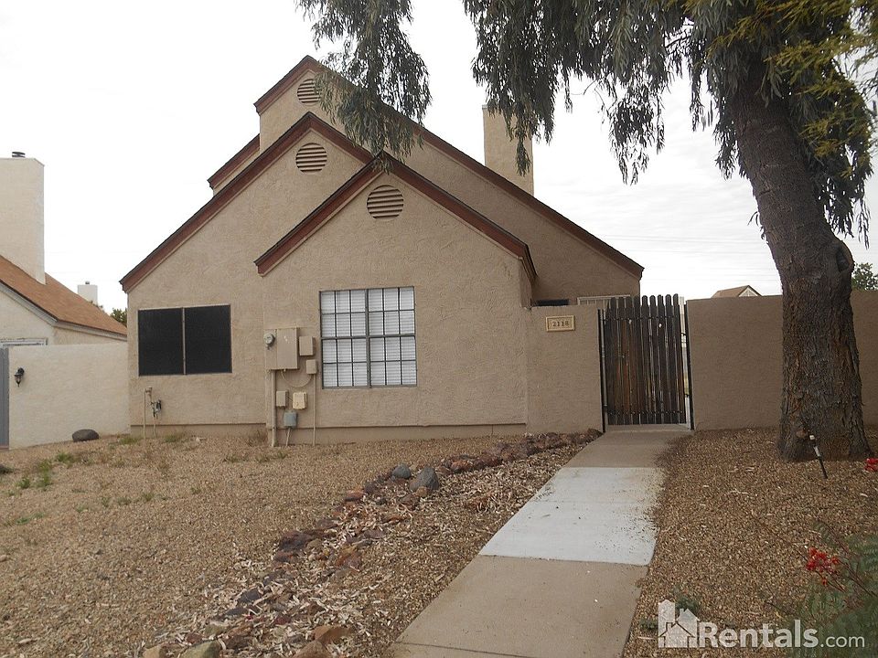 1st image of 2118 W Beaubien Dr