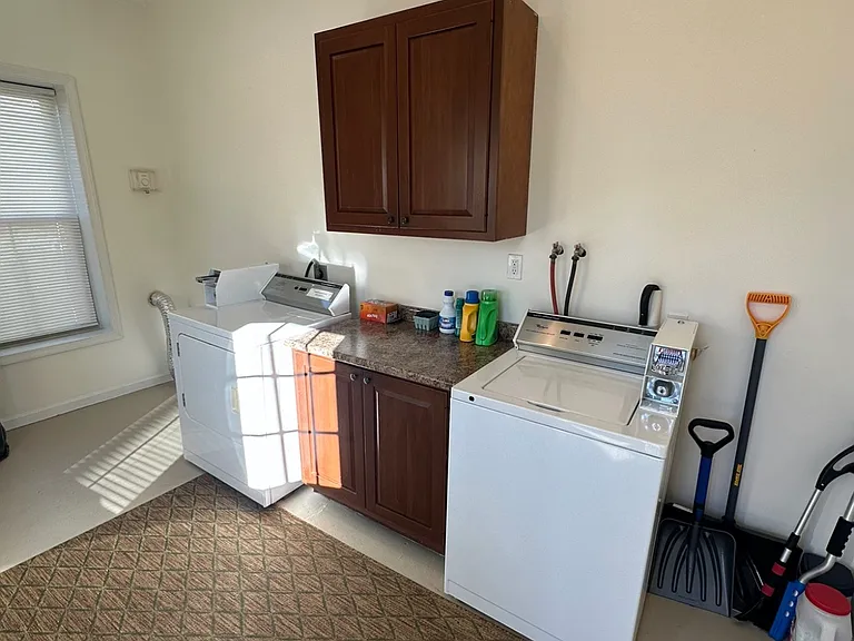 50 E Main St #3 — Photo 10