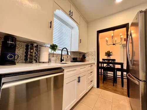 3643 E Lee St Photo 1