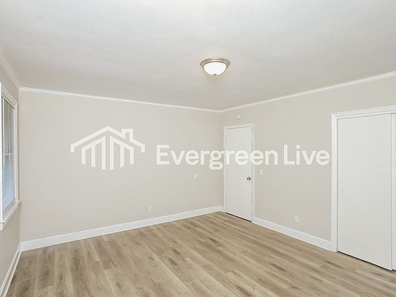 4th image of 752 Shull St