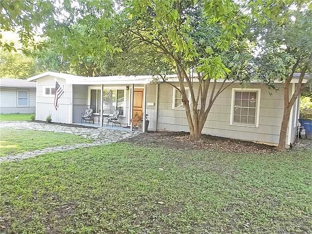 1st image of 4907 W Park Dr