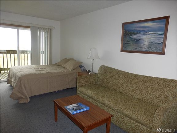 2nd image of 304 14th St NW #202