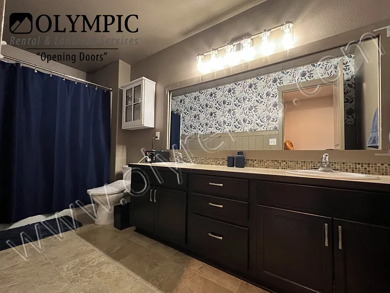 Main Bath