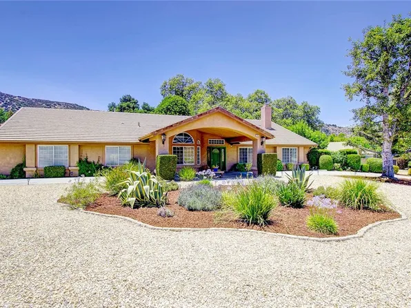 13634 Oak Mesa Dr, Yucaipa, CA 92399