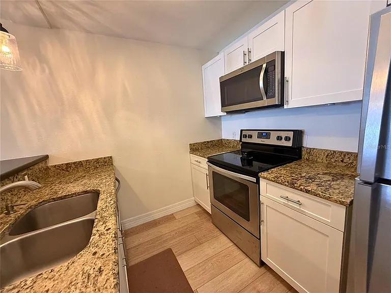 4821 W McElroy Ave #D210 — Photo 17