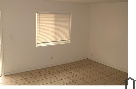 1st image of 1105 W 90th St #4