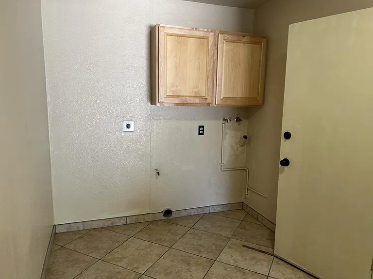 835 McLain St — Photo 37