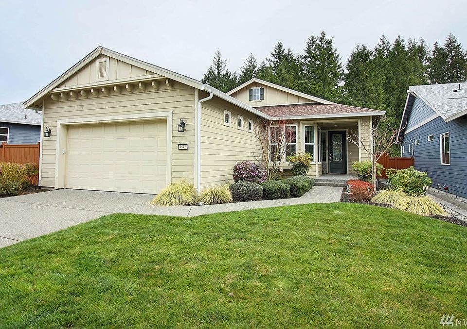 1st image of 4642 Meriwood Dr NE