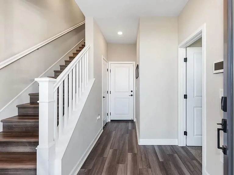 1837 Montage Ave — Photo 3